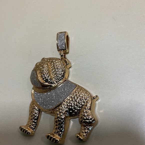 🎄Bulldog Charm gold and silver - Picture 3 of 9